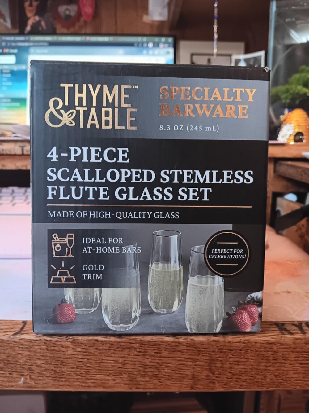 Thyme & Table Scalloped Stemless Flute Glass set4 Gold Rim NIB! GORGEOUS !